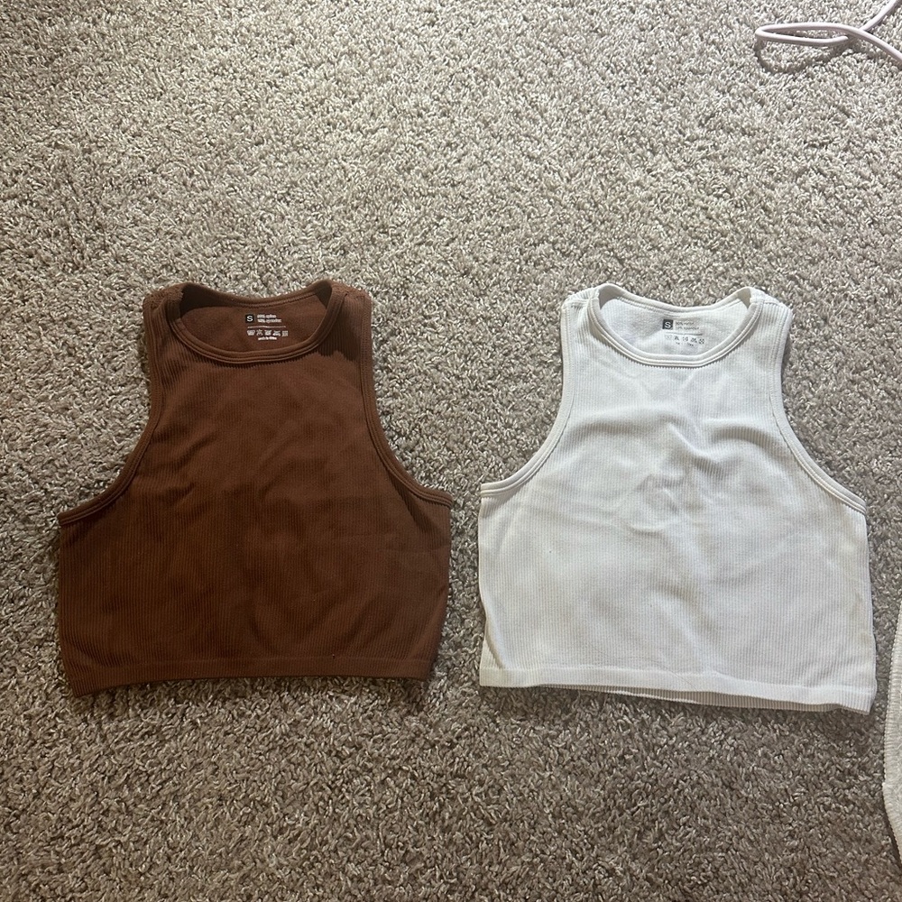 2 cropped racerback tees